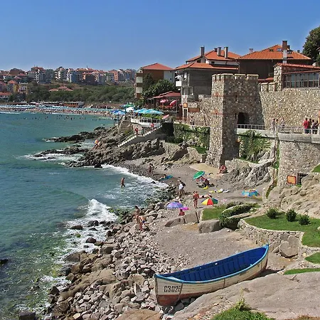 Rusalka Πανσιόν Σωζόπολη