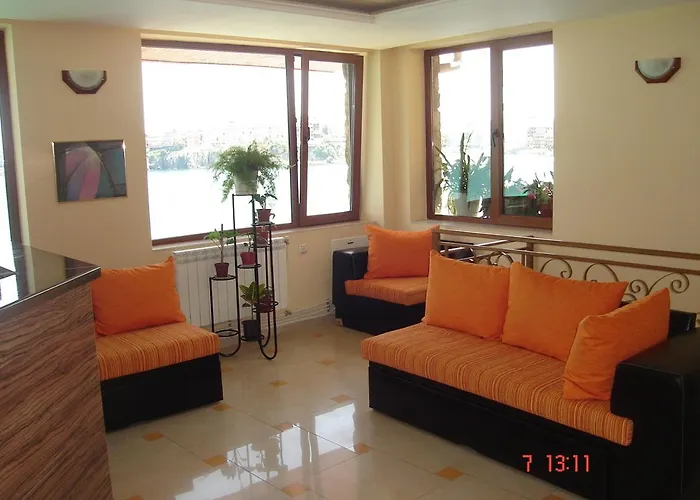 Rusalka בית הארחה 2*